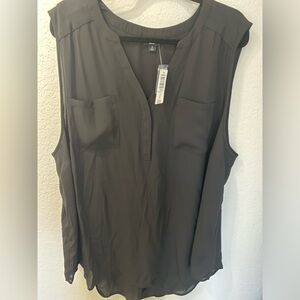 NWT Torrid sleeveless blouse